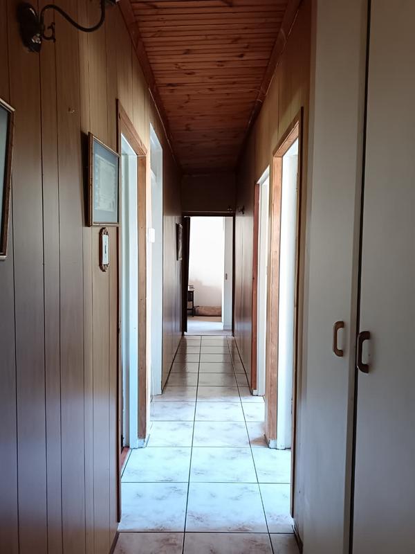 3 Bedroom Property for Sale in Groenvallei Western Cape